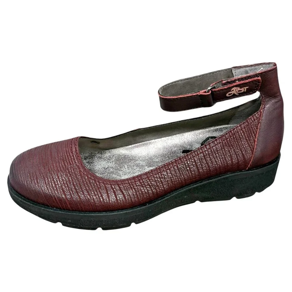 OTBT Scamper Burgundy Leather Ankle Strap‎ Wedge Loafers